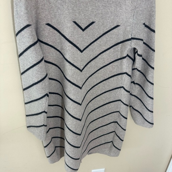 Nine West Women's Clean Collar Coatigan Sweater tan black stripe  Size XS NWT - Picture 5 of 7